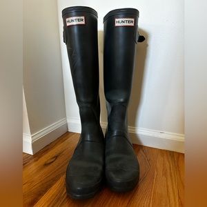Hunter Original Tall Rain Boots, Navy, size 8 / 39
